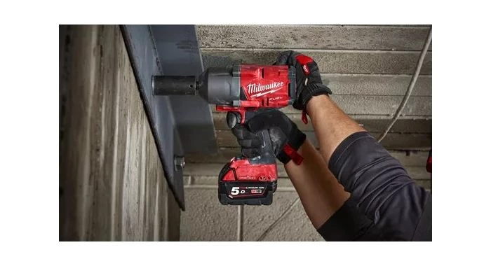 Clé à choc sans fil Milwaukee M18 ONEFHIWP12-0X - Clé à chocs sans fil Li-Ion 18V (machine seule) dans HD Box - 1017 Nm - 1/2" - moteur brushless - 4933459724 5 Clé à choc sans fil Milwaukee M18 ONEFHIWP12-0X - Clé à chocs sans fil Li-Ion 18V (machine seule) dans HD Box - 1017 Nm - 1/2" - moteur brushless - 4933459724 – Image 3