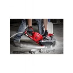 Meuleuse sans fil Milwaukee M18 FCOS230-0 - Meuleuse sans fil Li-Ion 18V (machine seule) - 230 x 85 mm - moteur brushless - 4933471696 -Milwaukee Soldes Boutique d675455cb20758beea09f89f7888db10