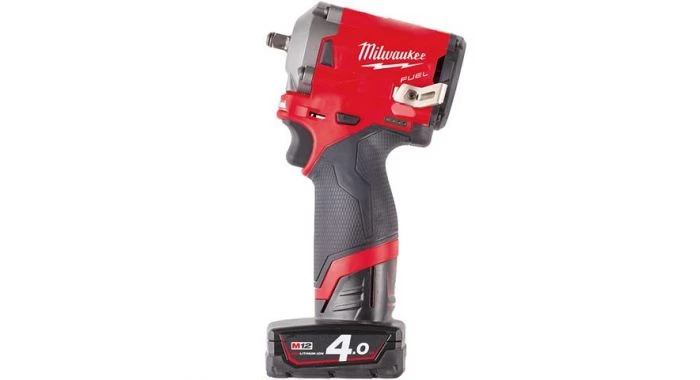 Clé à choc sans fil Milwaukee M12 FIW38-422X - Set clé a choc Li-Ion 12V (1x batterie 2,0 Ah + 1x batterie 4,0 Ah) dans HD-Box - 339Nm - 3/8" - moteur brushless - 4933464613 3 Clé à choc sans fil Milwaukee M12 FIW38-422X - Set clé a choc Li-Ion 12V (1x batterie 2,0 Ah + 1x batterie 4,0 Ah) dans HD-Box - 339Nm - 3/8" - moteur brushless - 4933464613